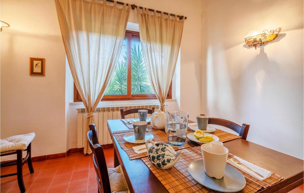 Amazing Home In Saturnia With Wifi Екстериор снимка