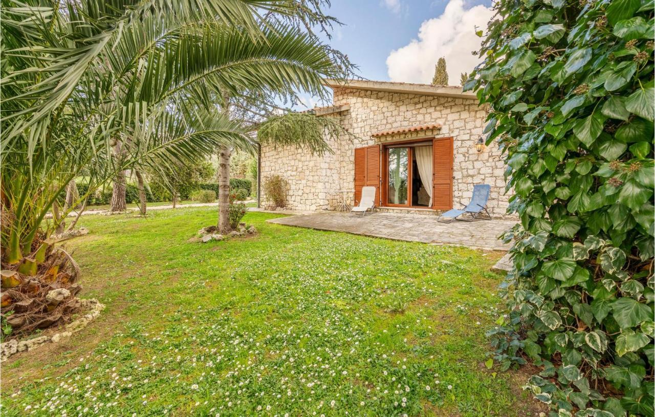 Amazing Home In Saturnia With Wifi Екстериор снимка