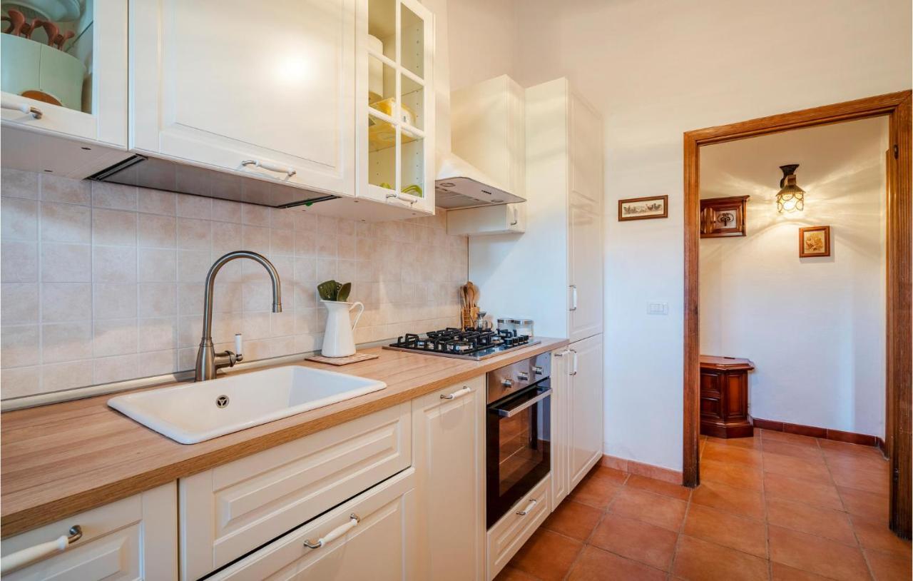 Amazing Home In Saturnia With Wifi Екстериор снимка